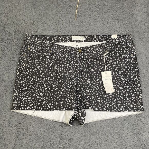 Torrid Shorts Womens 26 Black White Skull Print Denim 3.5" High Rise Raw Hem - Picture 1 of 11